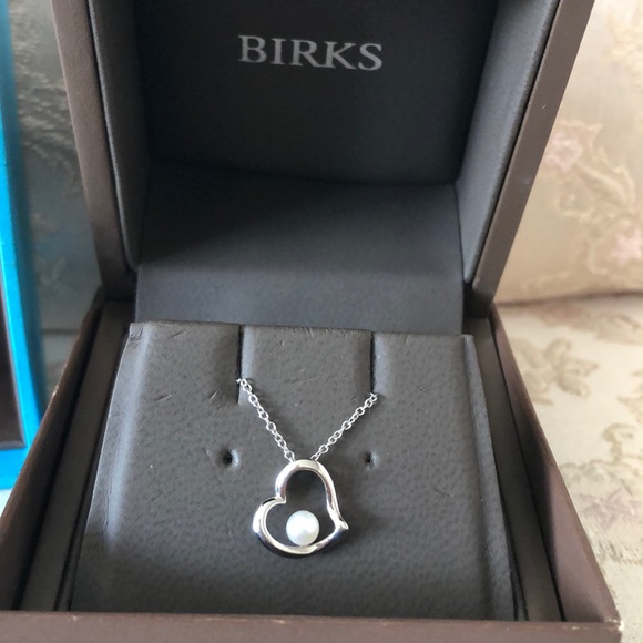 Maison Birks Sterling Silver Heart with Pearl - Picture 3 of 9